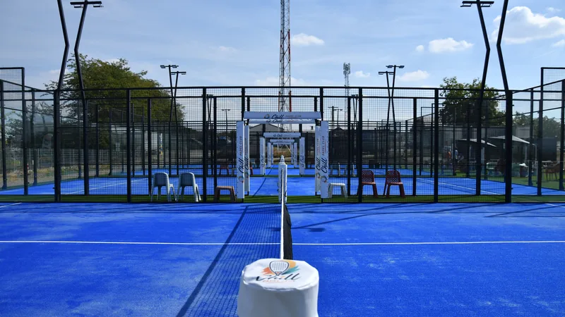 Padel pályák Csömörön a Chill Padel Clubban, pályafoglalás Playtomicon